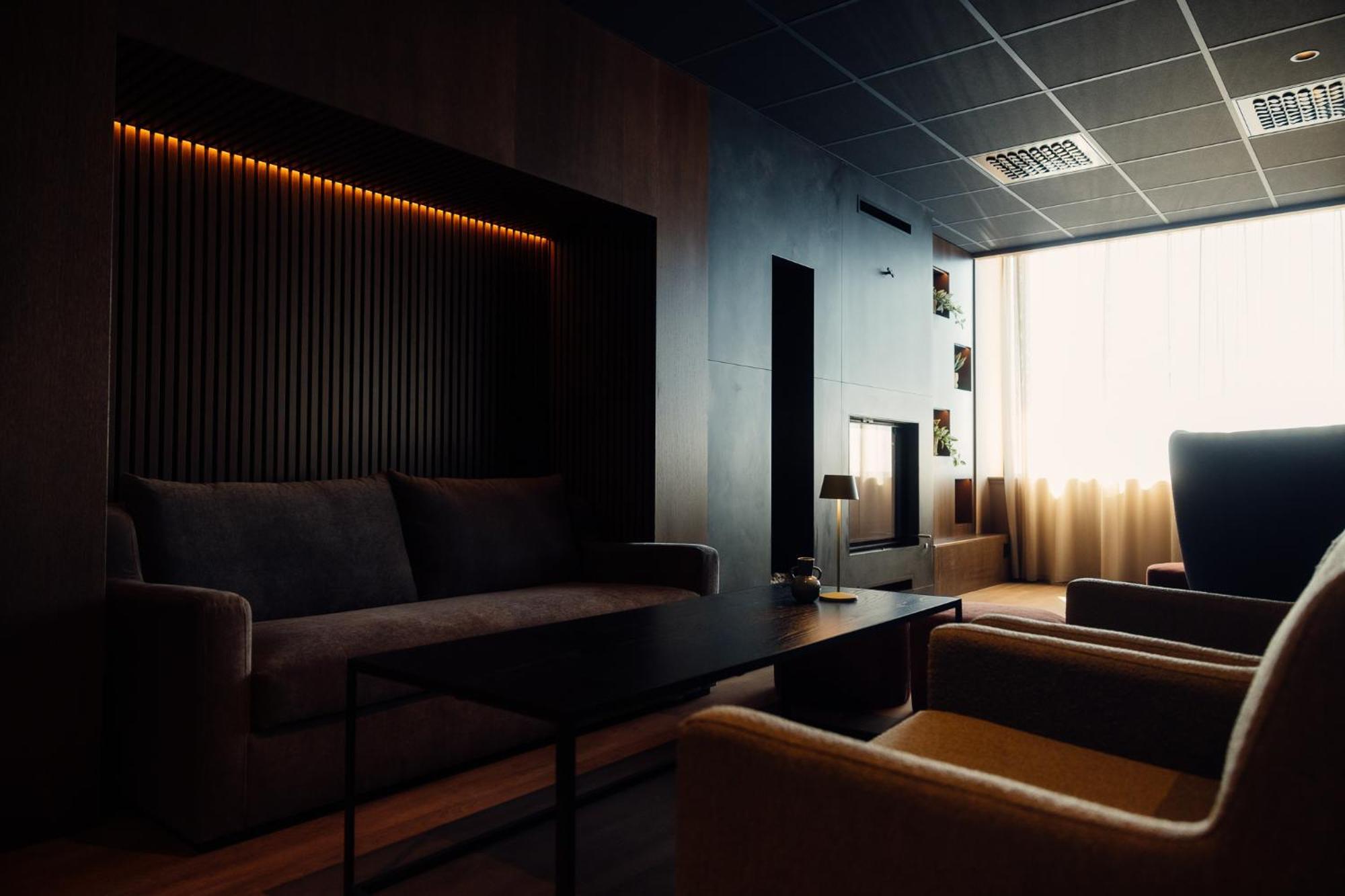 Bjerkvik Hotell エクステリア 写真