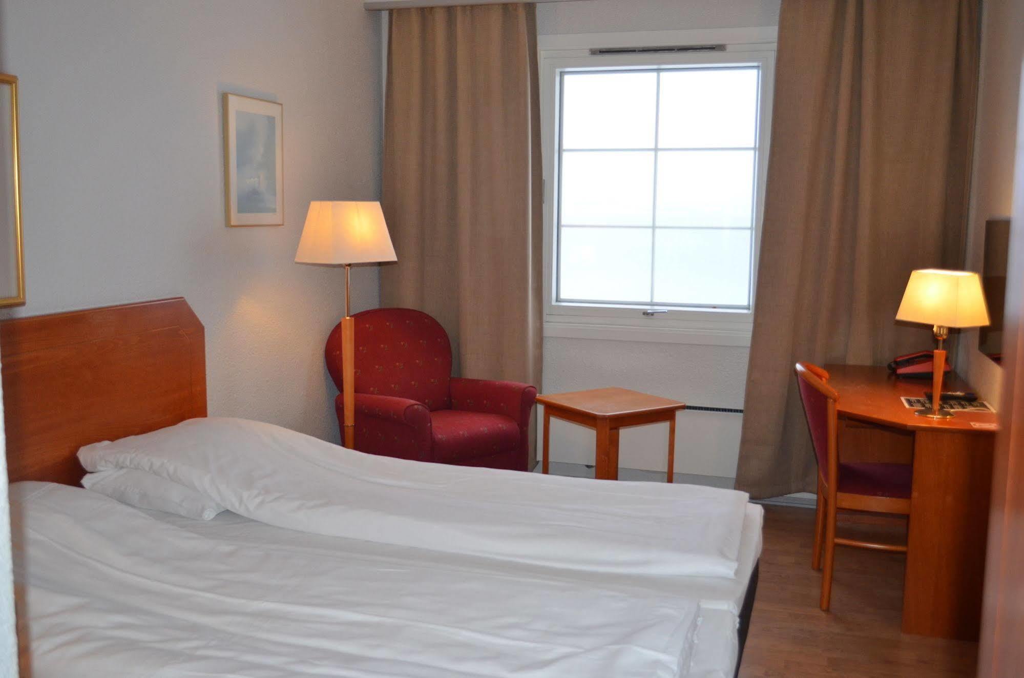 Bjerkvik Hotell エクステリア 写真
