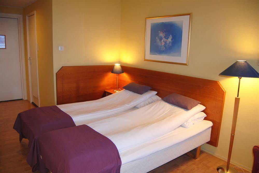 Bjerkvik Hotell エクステリア 写真